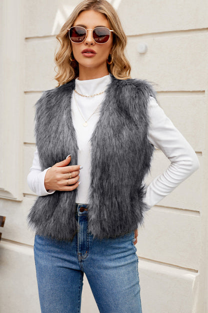 Aurora Women’s Faux Fur Vest – Warm & Timeless Elegance