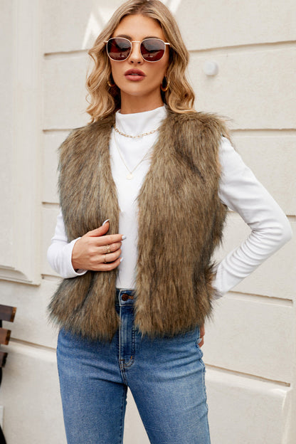 Aurora Women’s Faux Fur Vest – Warm & Timeless Elegance