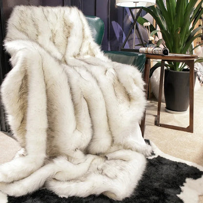 Luxury Throw – Warmth & Elegance Redefined